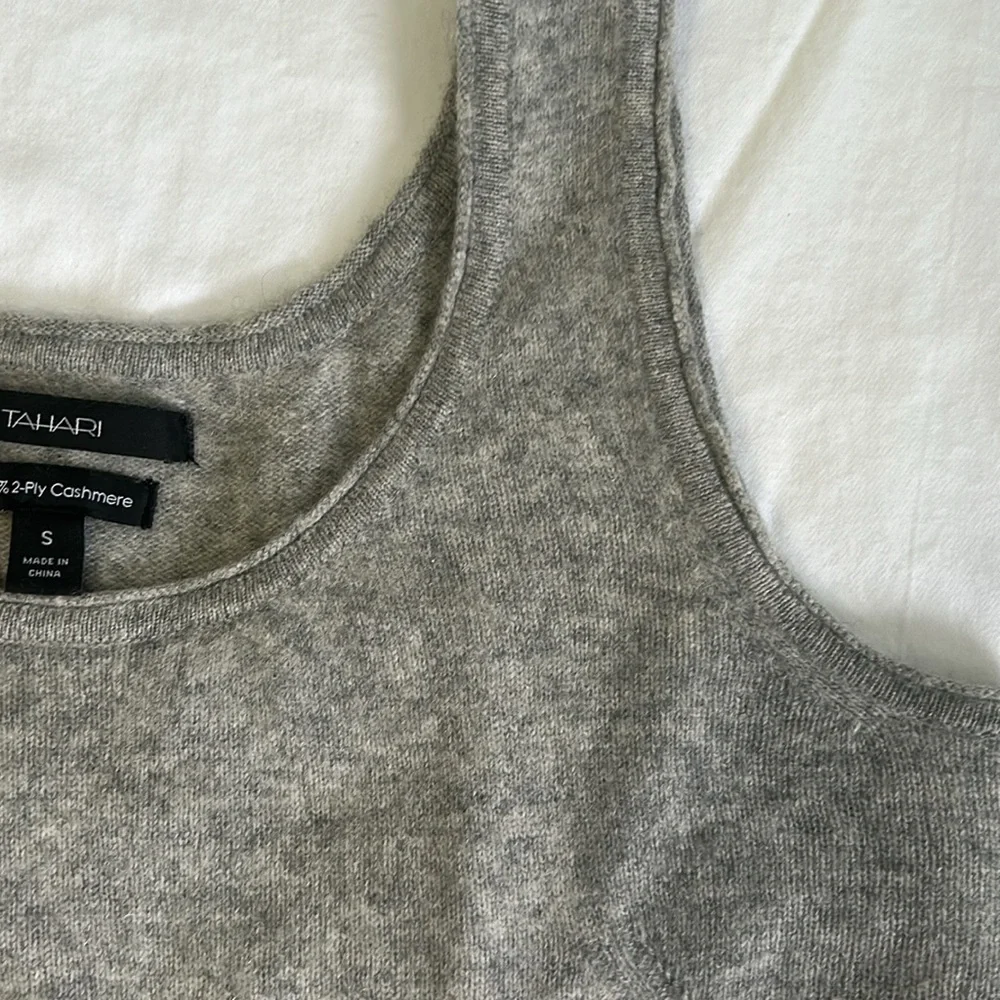 100% cashmere 2-ply TAHARI Vest - Picture 3 of 6